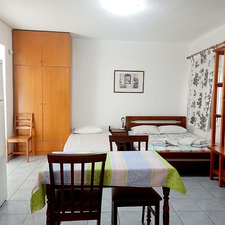 Apartment Kasper Skiathos Town Bagian luar foto